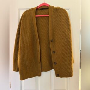 Jenni Kayne 100% Cashmere Cocoon Cardigan. Mild wear, easily fixed.